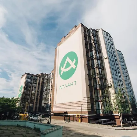 Atlant Luxury: Spacious Family Apartment near TC Depot Chernivtsi Exterior photo