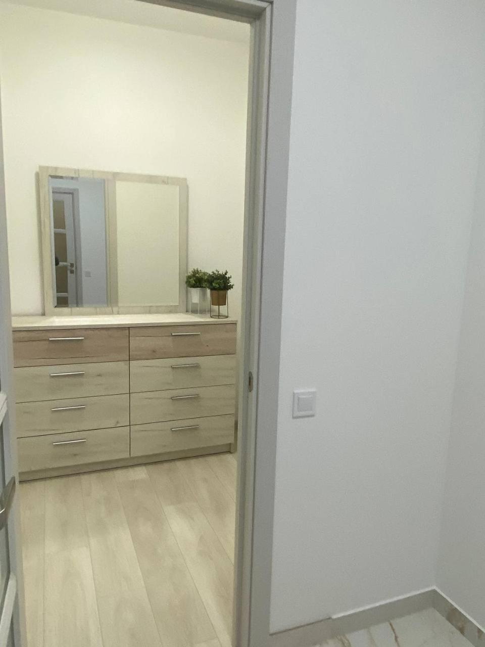 Apartment Atlant Luxury: Spacious Family Near Tc Depot