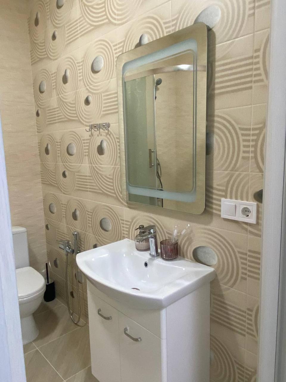 Atlant Luxury: Spacious Family Near Tc Depot Chernivtsi